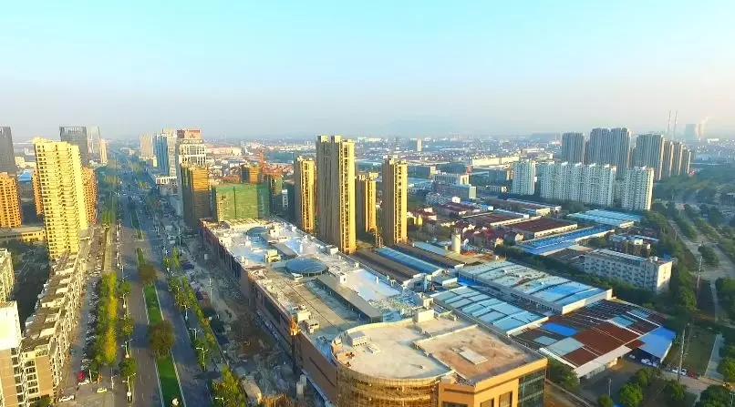 前11月，，，全县高端装备制造业完成产值103亿，，，实现较快生长