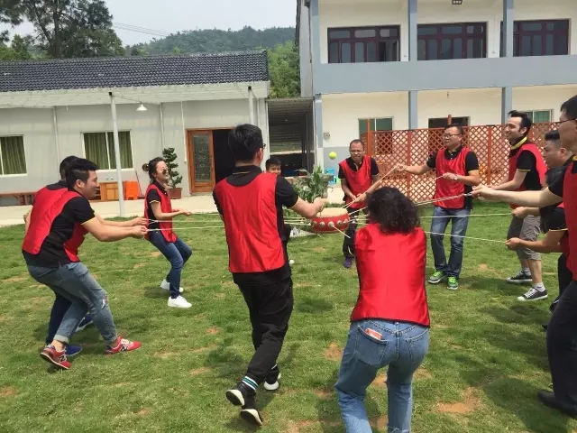 “向梦想出发” asiagame销售团建活动完善绽放